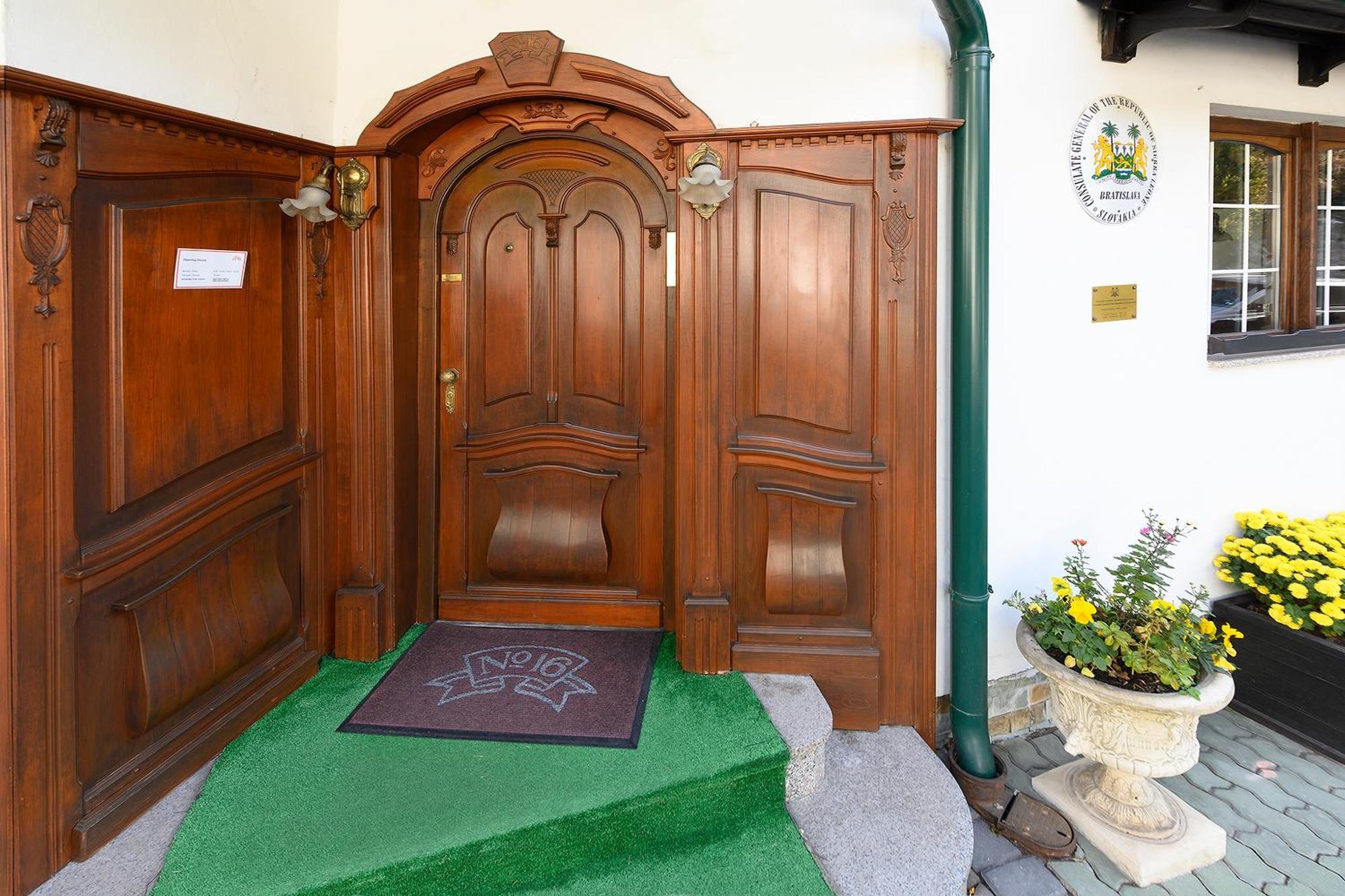 Panoramic Castle Suite With Free Private Parking Bratislava Luaran gambar